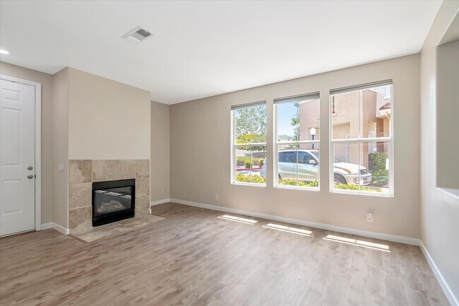 Building Photo - 18014 Flynn Dr