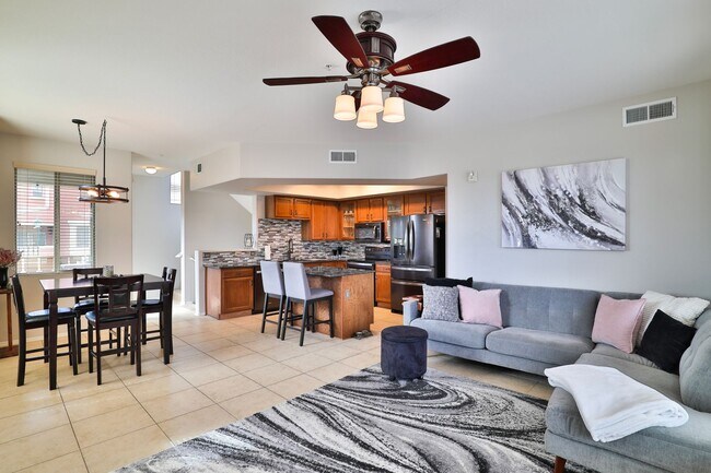Building Photo - Furnished 2 bed / 2.5 bath Gilbert Condo in Gated Community w/ 2 pools.