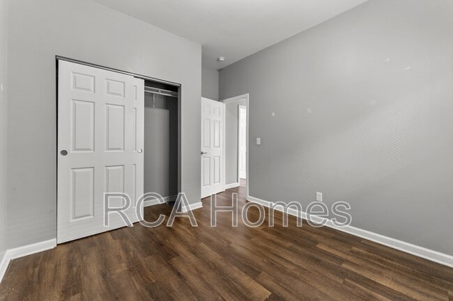 Building Photo - 118 N State Ave