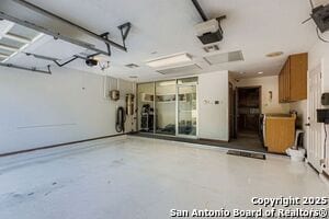 Building Photo - 1918 Lotus Blossom St