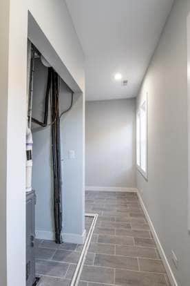 Building Photo - 6647 S St Lawrence Ave