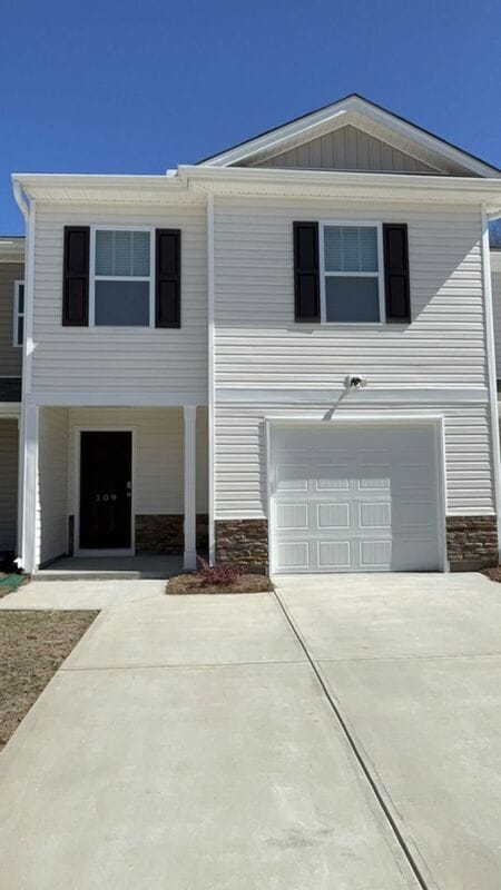 Building Photo - 109 Oakmont Valley Trl