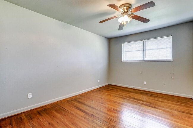 Building Photo - 6763 Glen Rock Dr