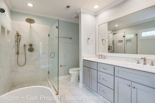 Building Photo - 4 br, 2.5 bath House - 3 Chelan Ct