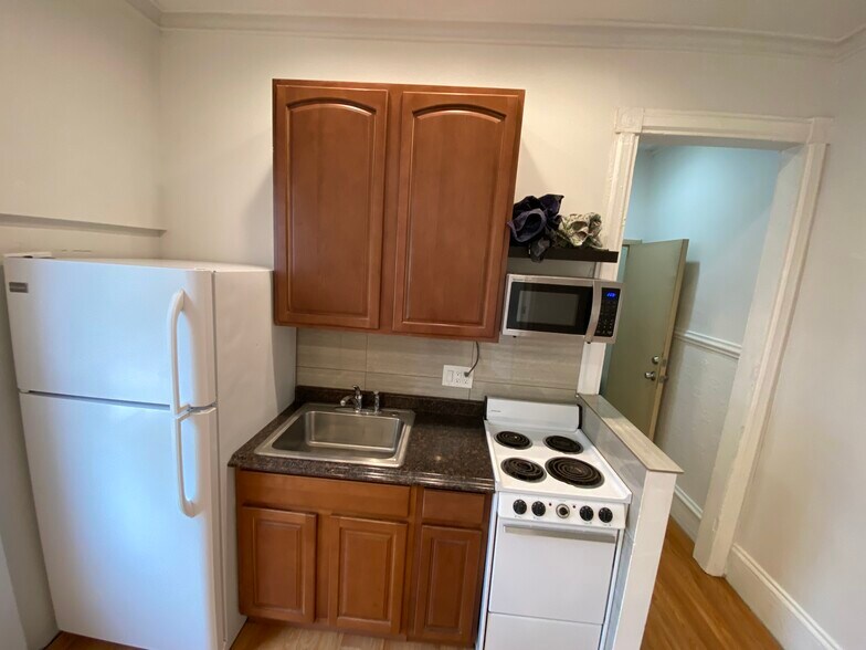 Building Photo - 1912 N 7th St