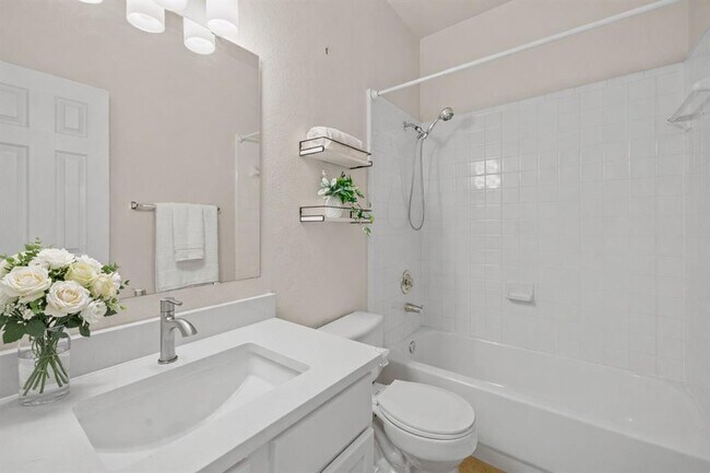 Building Photo - 8703 Weiser Dr