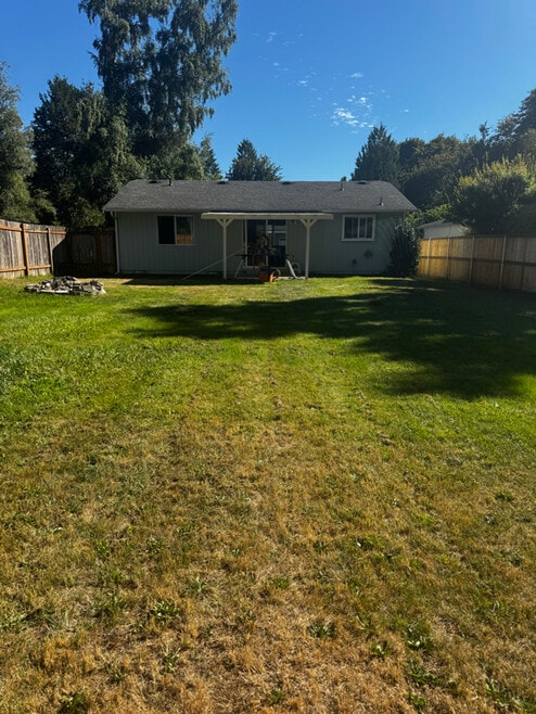 Building Photo - 3102 Chelsea Ct NW