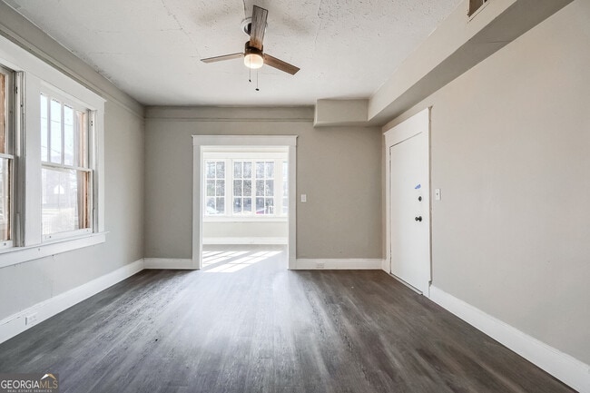 Building Photo - 1445 Lucile Ave SW