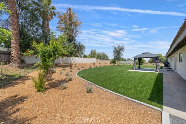 Building Photo - 114 Cascade Ct
