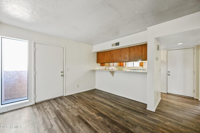 Building Photo - 2650 E McKellips Rd