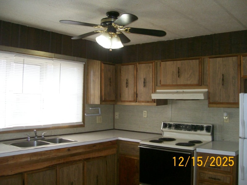 Building Photo - 13 Travertine Ln