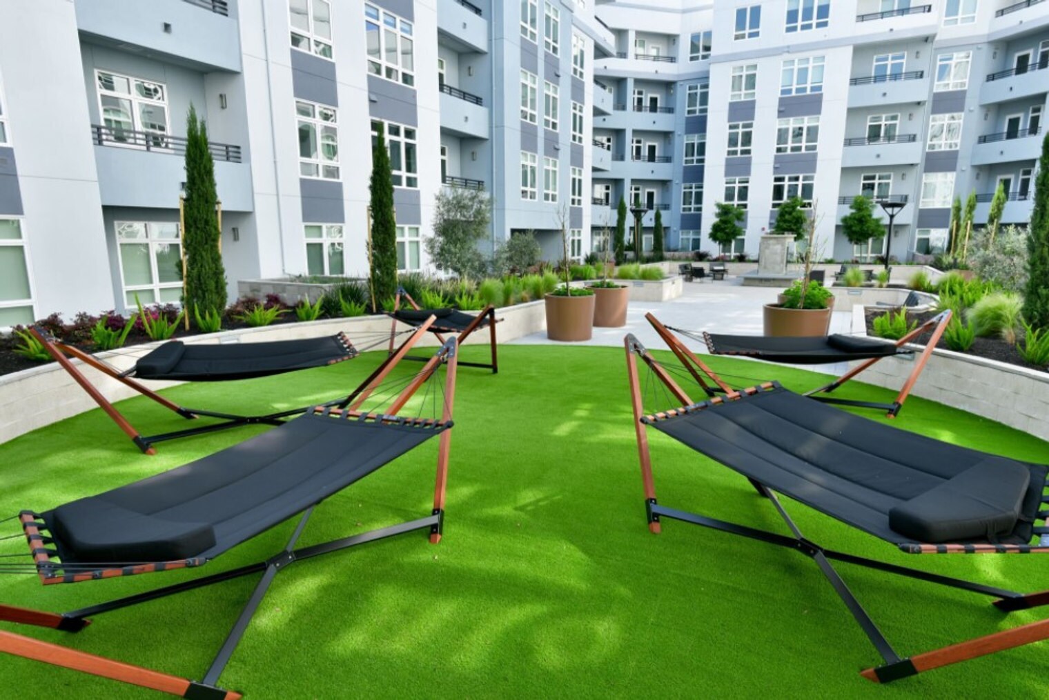 Building Photo - 3093 Broadway-SI FL5-ID698