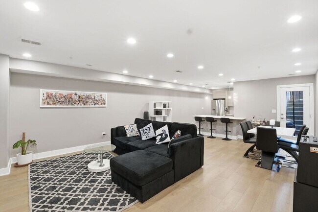 Building Photo - Boutique Condo Near Shaw Metro & Bloomingdale
