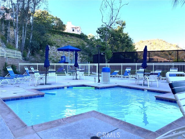 Building Photo - 1000 Calle Allegre