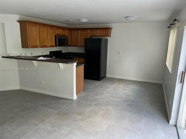 Building Photo - 11627 NW 23rd Ct