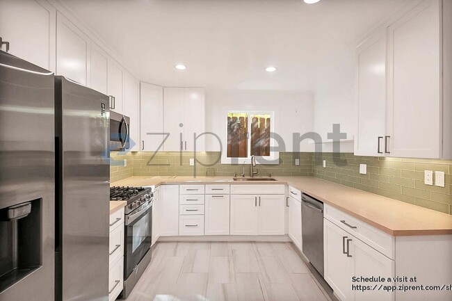 Building Photo - 2122 N Beverly Glen Blvd