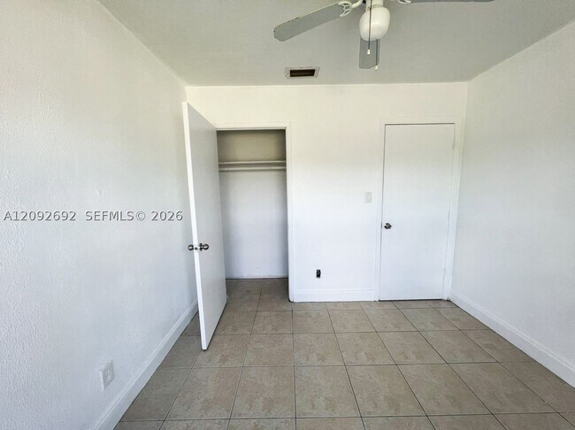 Building Photo - 3461 NW 17th St
