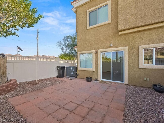 Building Photo - 1087 Luna Eclipse Ln