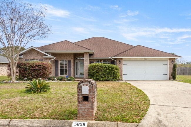 Primary Photo - Spacious 4-Bedroom Home – Tanglewood!