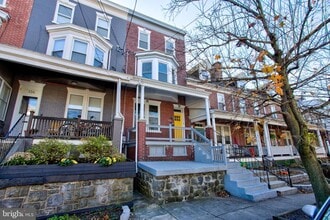Building Photo - 334 E Clay St