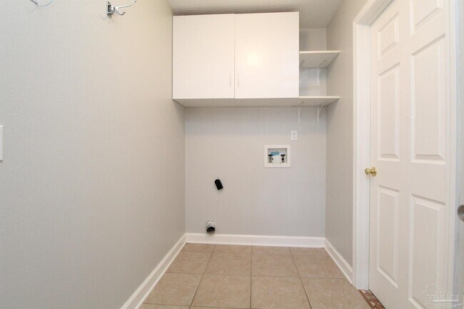 Building Photo - 9562 Parker Pl Dr