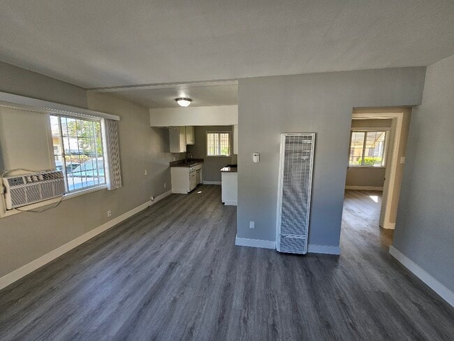 Building Photo - 224 N 7th St