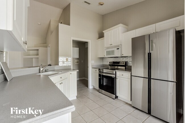 Building Photo - 1393 Pine Song Dr