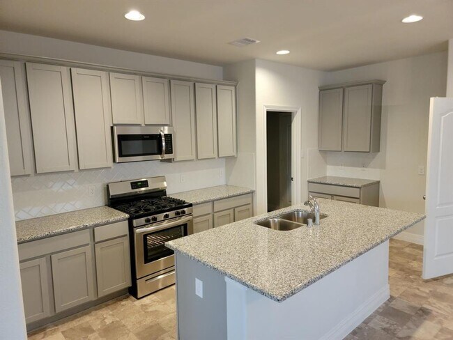 Building Photo - 40350 Bay Warbler Wy