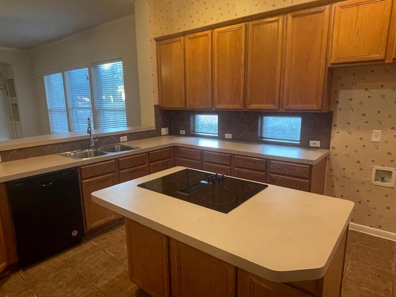 Primary Photo - 1806 Chasewood Dr