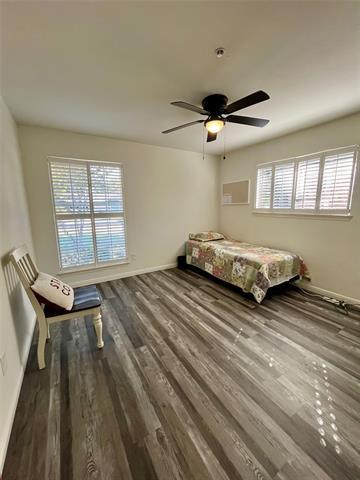 Building Photo - 5302 Vale St