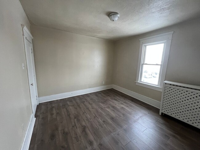 Building Photo - 931 Wyoming Ave