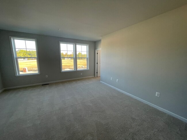 Building Photo - 9274 Magellan Pkwy