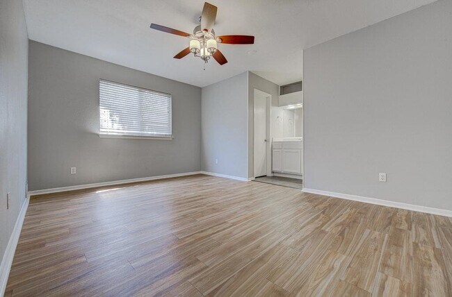Building Photo - 2109 Singletree Ave
