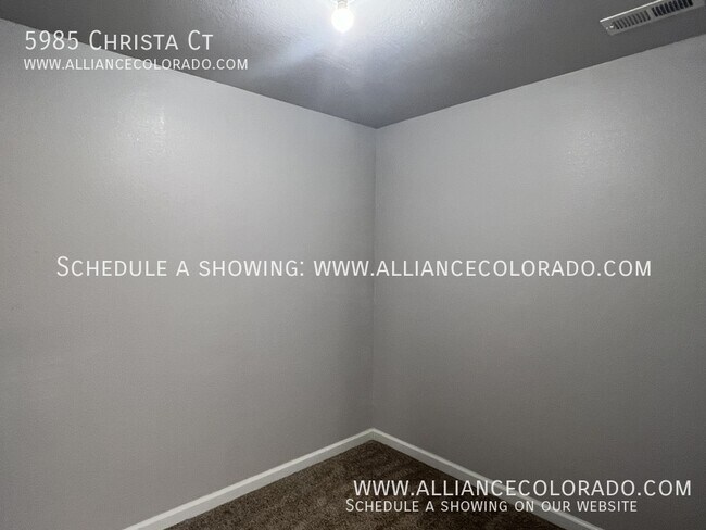 Building Photo - 5985 Christa Ct