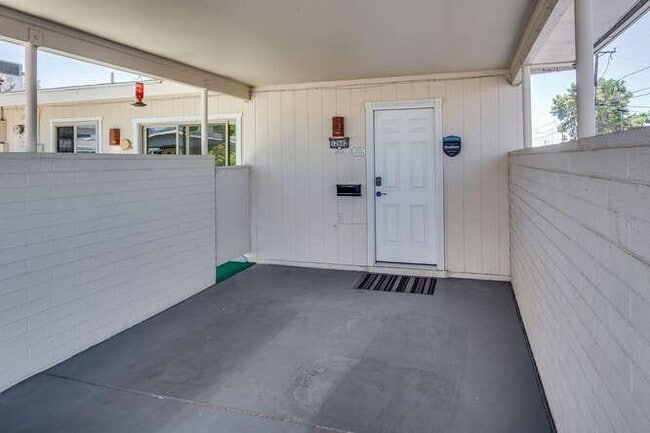 Building Photo - 12602 N 105th Ave