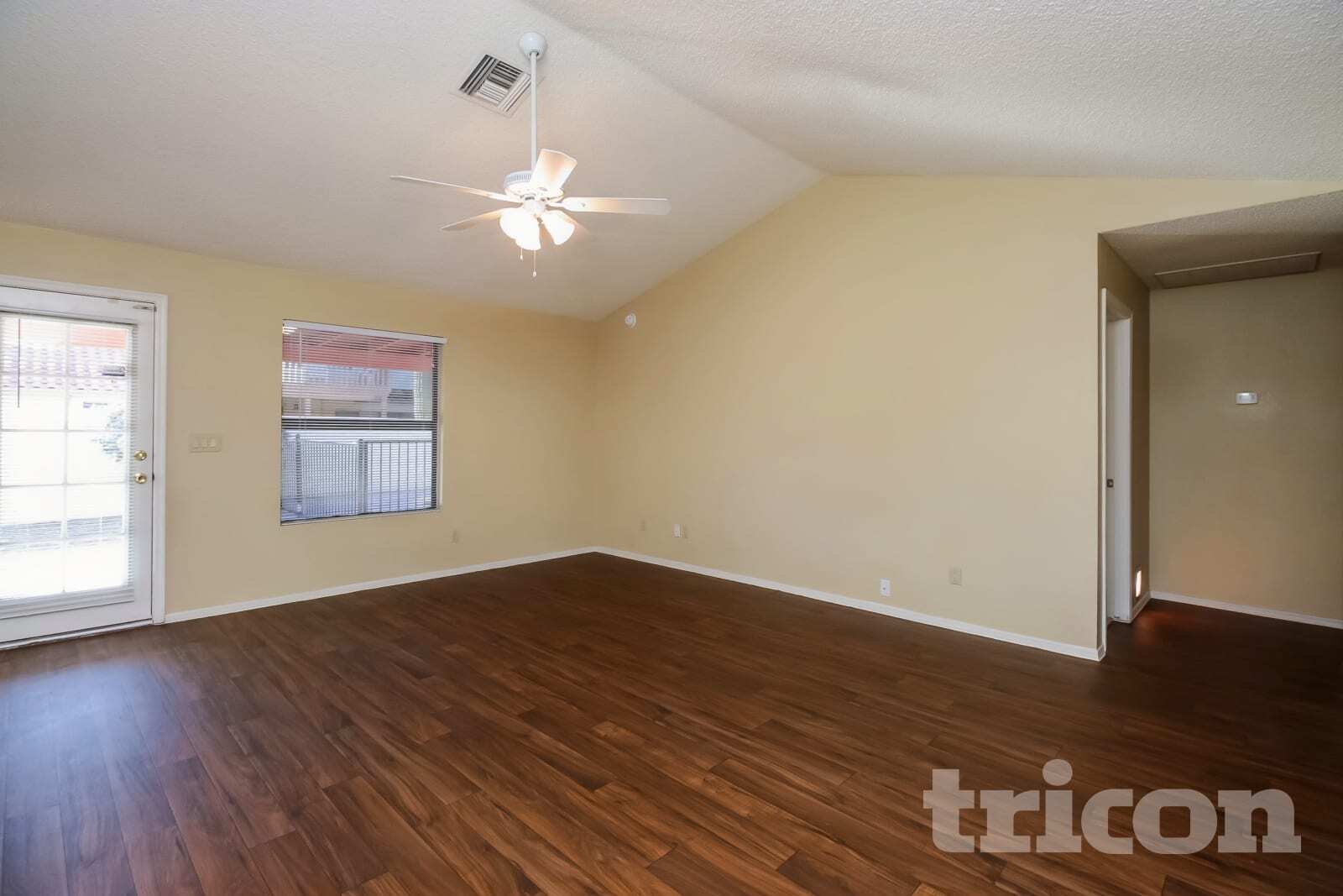 Building Photo - 7743 W Dreyfus Dr