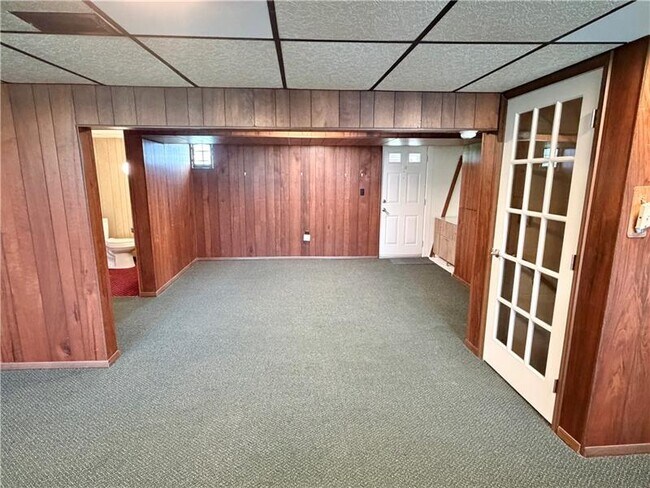 Building Photo - 314 N Highland Ave
