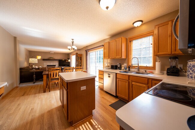 Building Photo - 17473 Hayes Ave