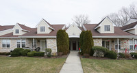 Building Photo - Eagle View Court 55+ Community