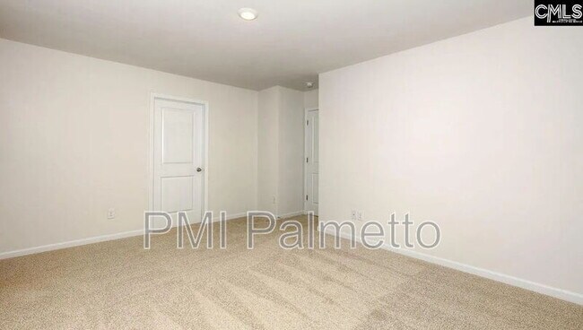 Building Photo - 2050 Elmridge Rd