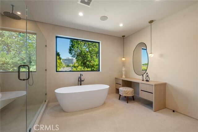 Building Photo - 16728 Morrison St