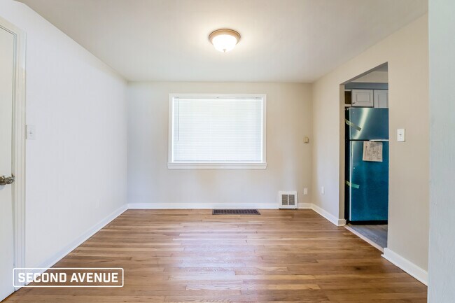 Building Photo - 512 Veronica Dr