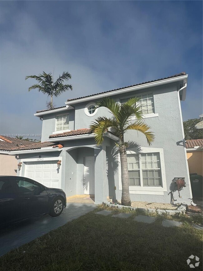 Building Photo - 16244 SW 99th Terrace