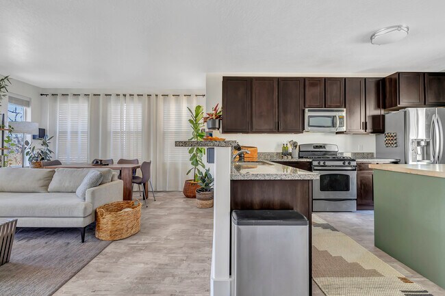 Building Photo - 3727 S Gowan Ln