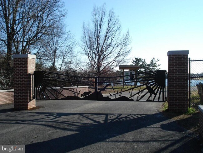 Building Photo - 5702 Goucher Dr