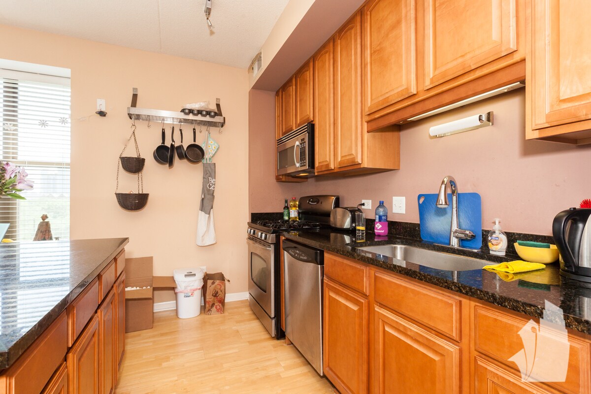 Building Photo - 1250 S Indiana Pkwy