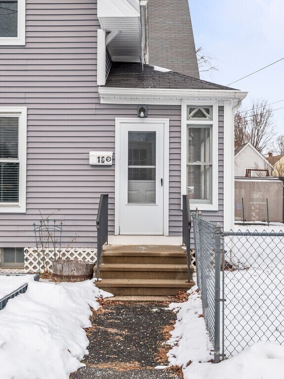 Building Photo - 16 Hampden Ave