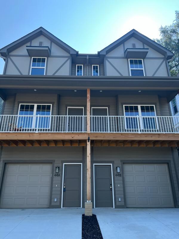 Primary Photo - 441 Park Ave