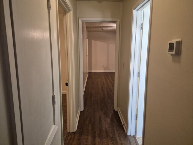 Building Photo - 1478 Bass Ave