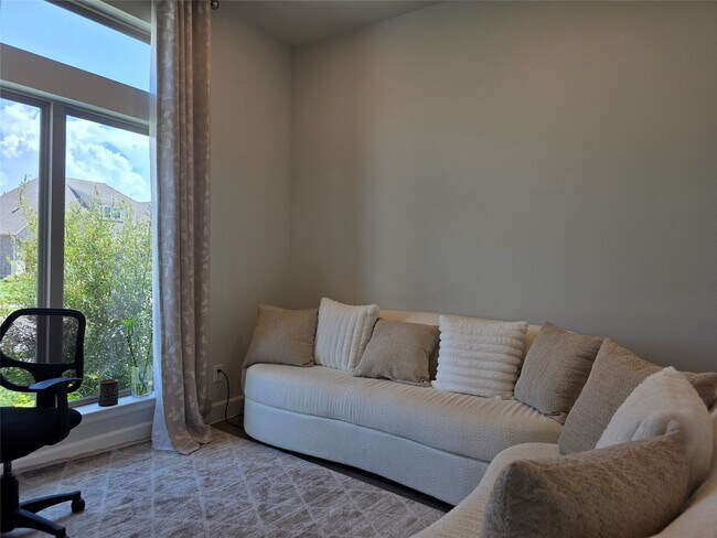 Building Photo - 10022 Starry Night Ln